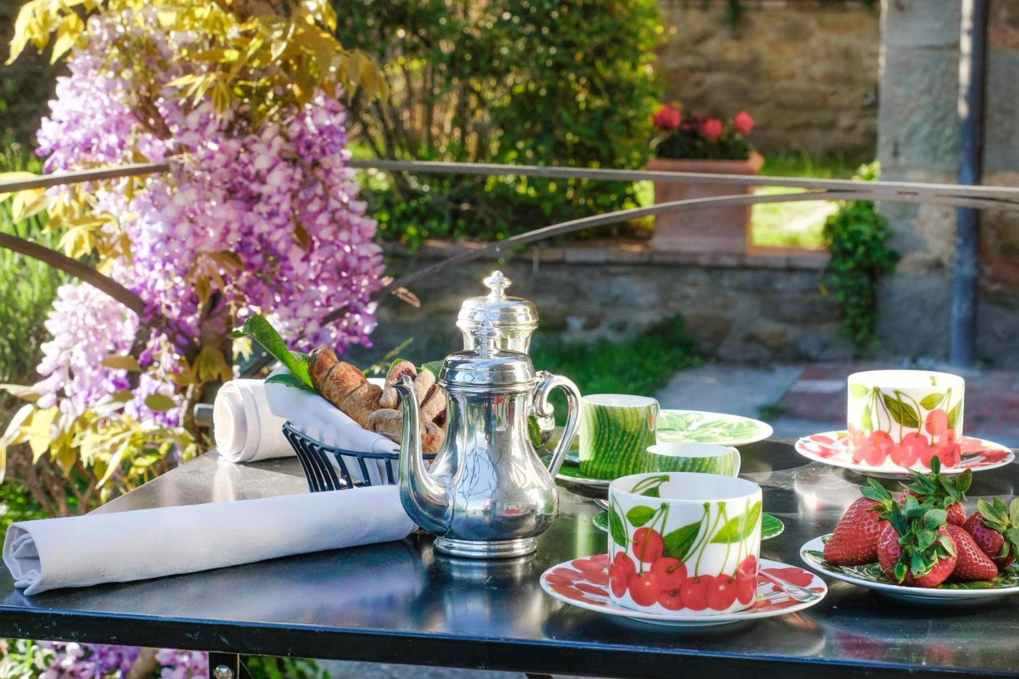 Il Falconiere Relais & Spa Cortona Kültér fotó